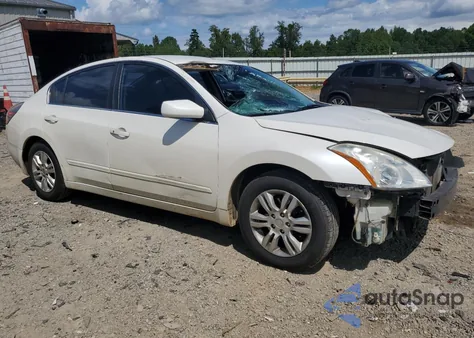 2010 Nissan Altima Base z USA, uszkodzony, nr VIN 1N4AL2AP1AN524044